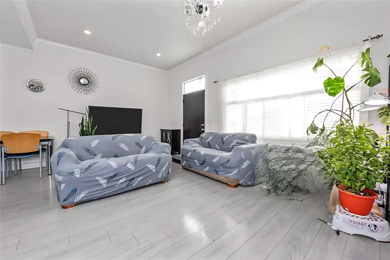 5461 MANOR STREET - photo 3 of 25