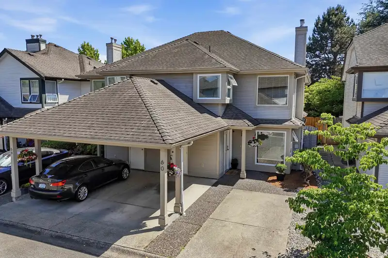 60 4756 62 STREET - photo 2 of 33