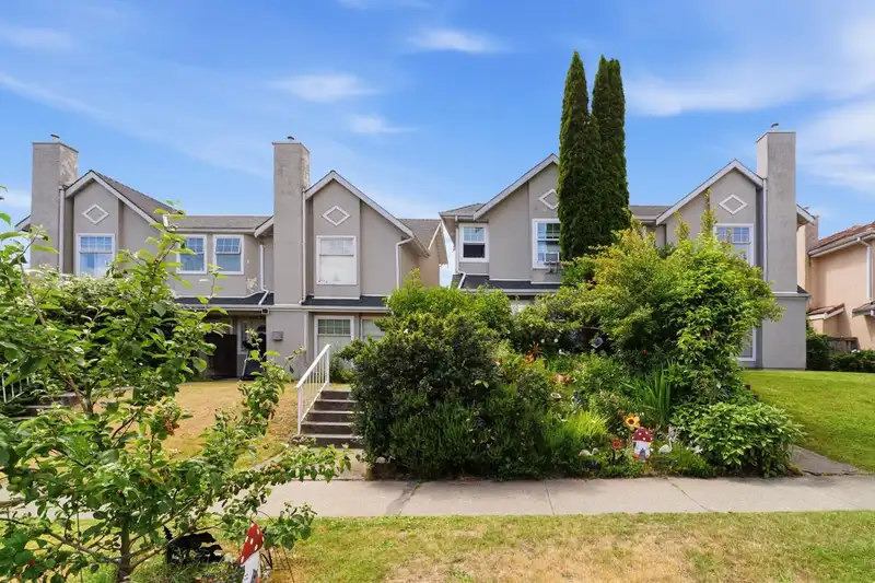 6 8291 FRENCH STREET - photo 3 of 23