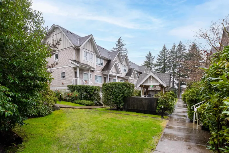 10 730 FARROW STREET - photo 1 of 25