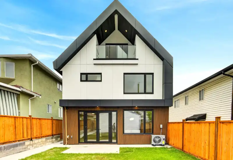 2 2741 E 7TH AVENUE - photo 1 of 30
