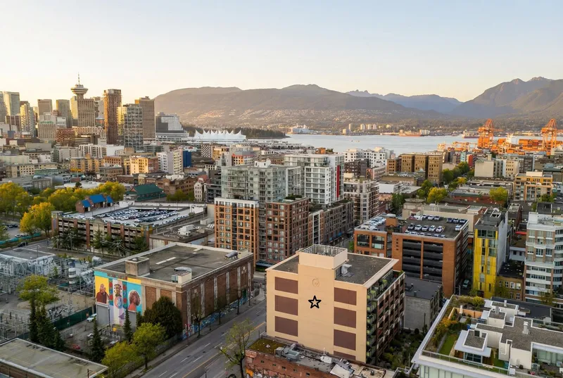 710 718 MAIN STREET - photo 1 of 25