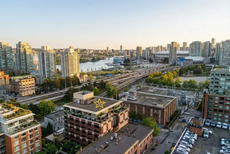 710 718 MAIN STREET - photo 2 of 25