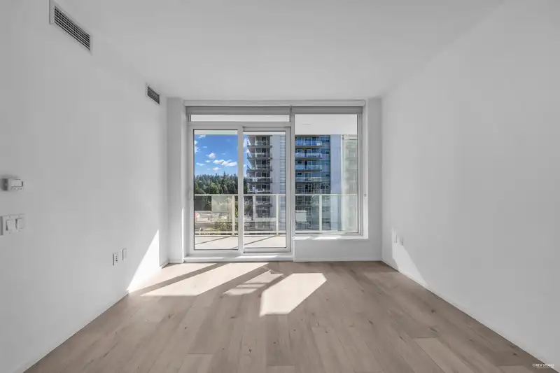 804 3833 EVERGREEN PLACE - photo 2 of 40