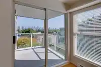 204 943 W 8TH AVENUE - thumbnail 4
