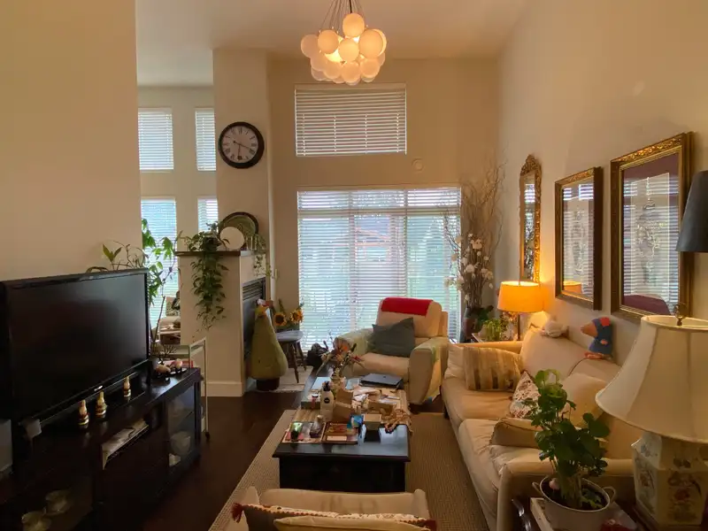 422 5777 BIRNEY AVENUE - photo 2 of 16