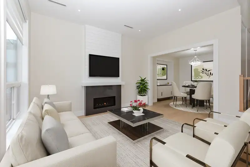 15672 82A AVENUE - photo 3 of 40