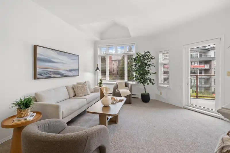 415 121 W 29TH STREET - photo 3 of 36