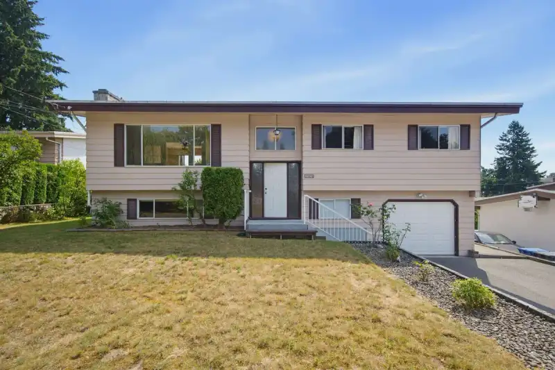 32659 WILLINGDON CRESCENT - photo 1 of 38