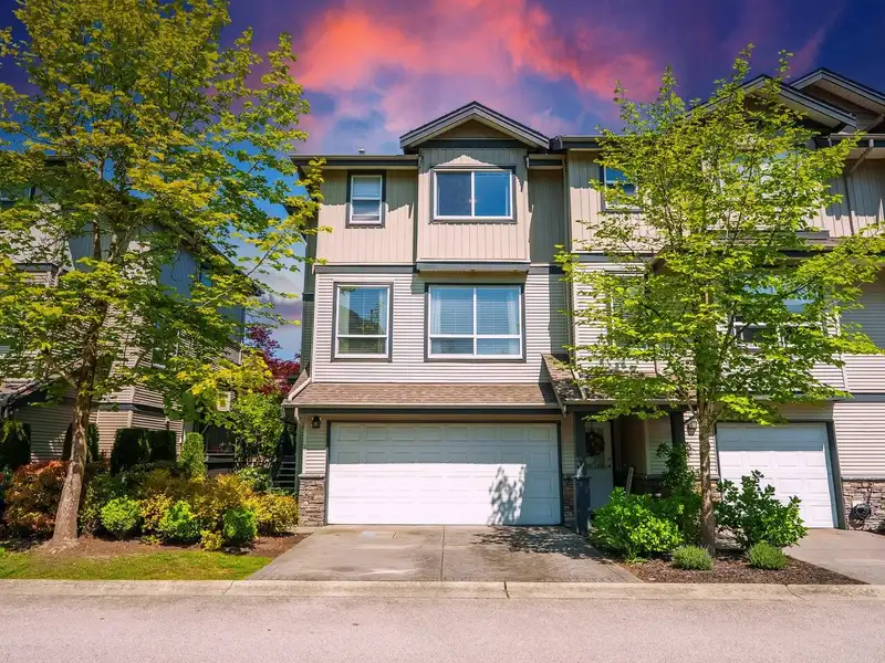 4 3127 SKEENA STREET - photo 1 of 40