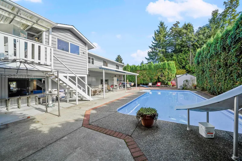 2160 DORSET AVENUE - photo 4 of 25