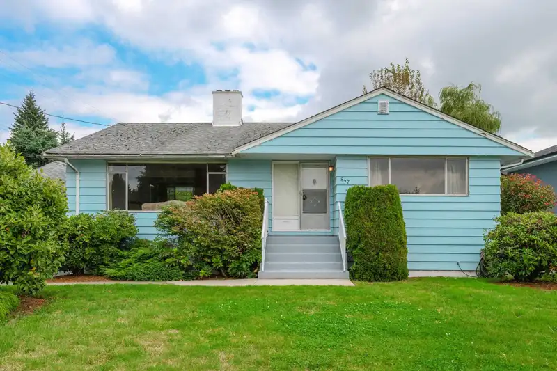 847 GATENSBURY STREET - photo 1 of 40