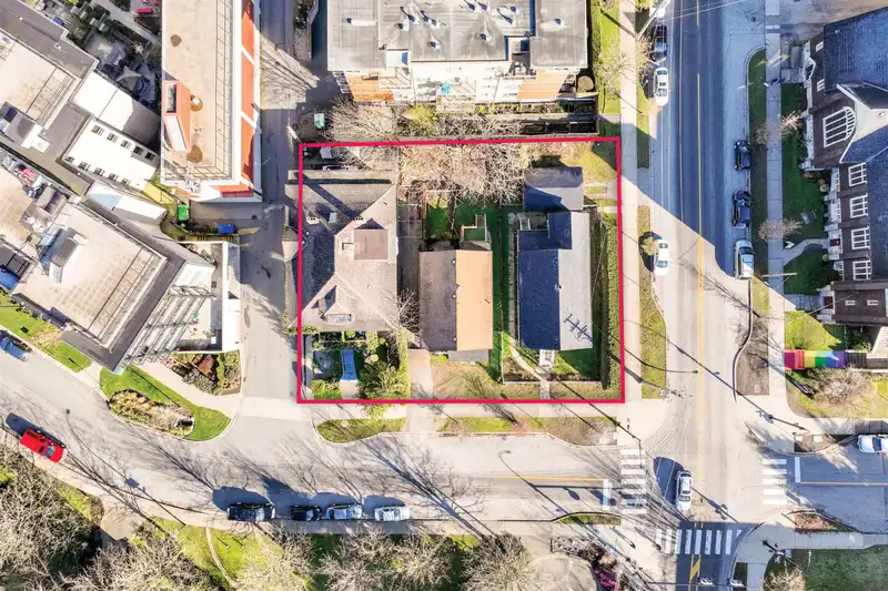 160 164 166 E 10TH STREET - photo 1 of 4