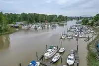 304 4753 W RIVER ROAD - thumbnail 2