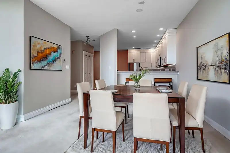 304 4753 W RIVER ROAD - photo 3 of 12