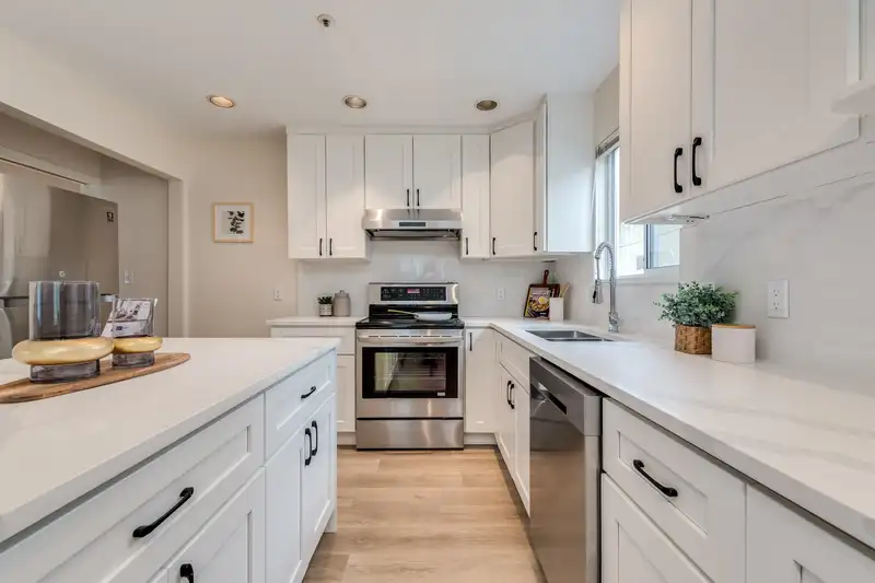 5433 LANARK STREET - photo 1 of 39