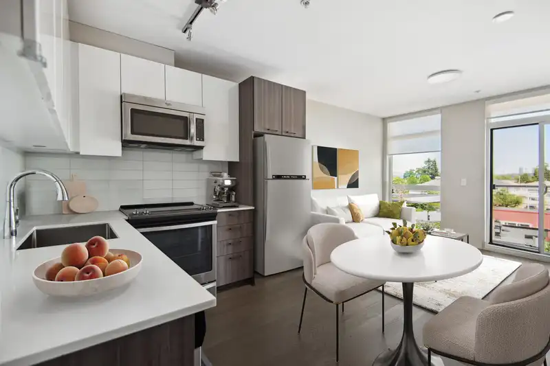 301 6555 VICTORIA DRIVE - photo 1 of 19