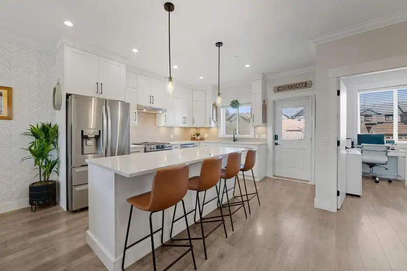 8689 CEDAR STREET - photo 4 of 38