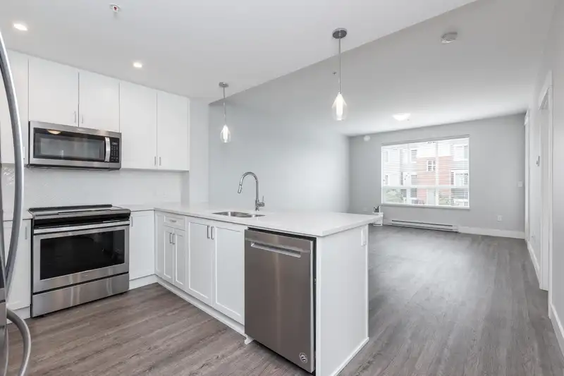 3315 2180 KELLY AVENUE - photo 4 of 31
