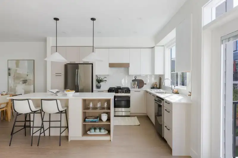 58 20650 78 AVENUE - photo 1 of 13