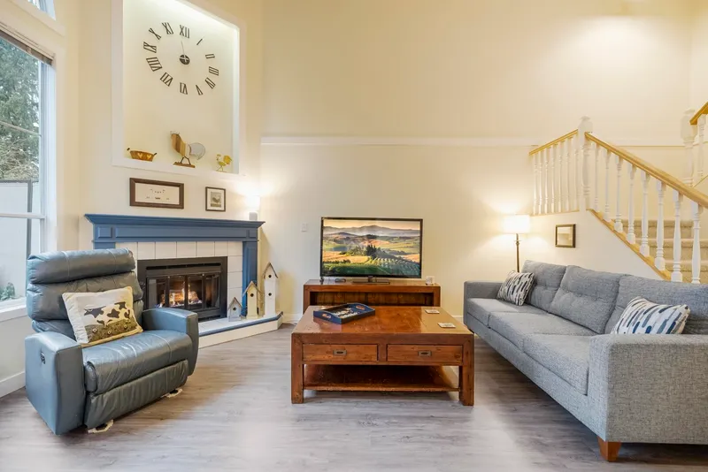 109 10250 155A STREET - photo 2 of 25