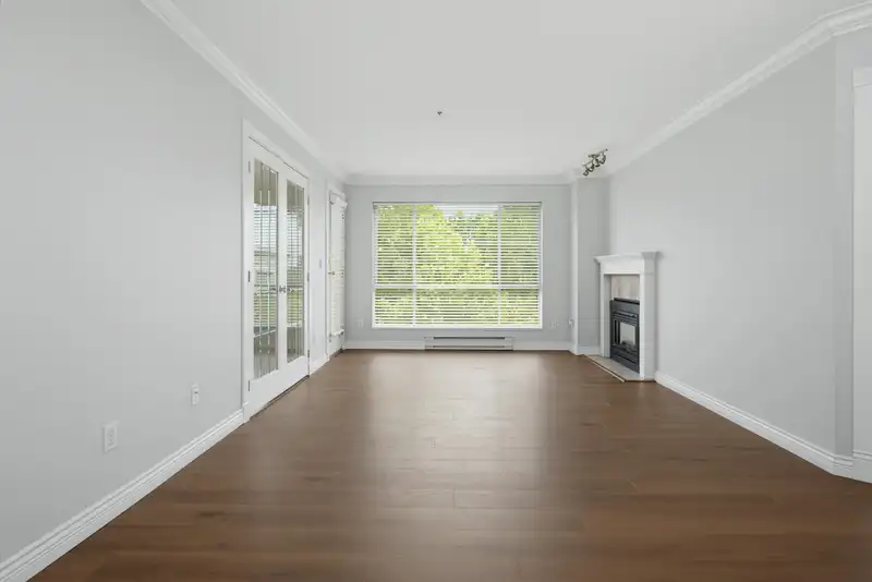 438 32830 GEORGE FERGUSON WAY - photo 2 of 24