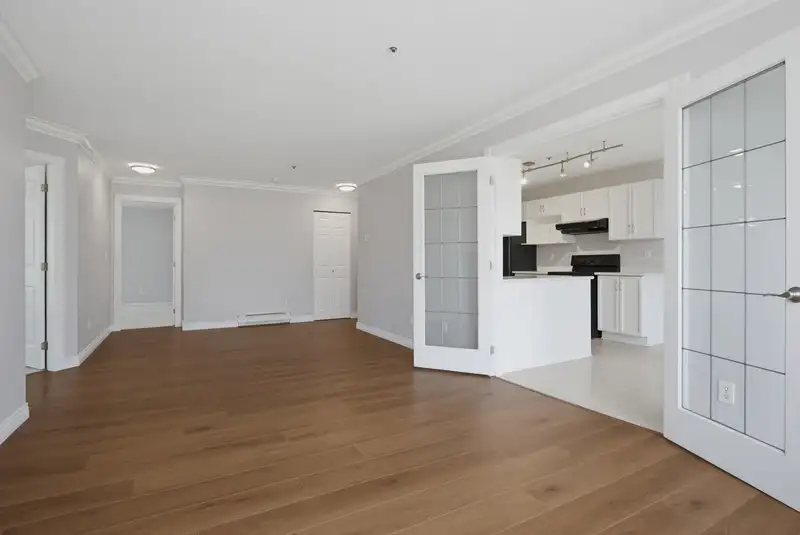 438 32830 GEORGE FERGUSON WAY - photo 4 of 24