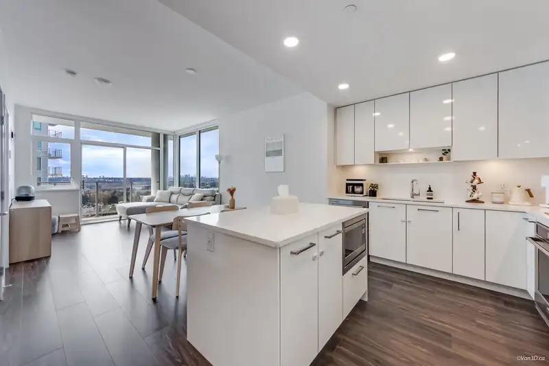 1507 518 CLARKE ROAD - photo 1 of 34