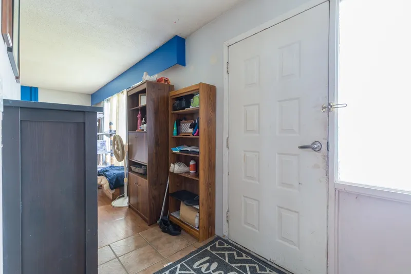 32633 MARSHALL ROAD - photo 4 of 25