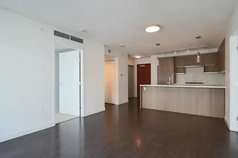 709 8833 HAZELBRIDGE WAY - photo 4 of 19