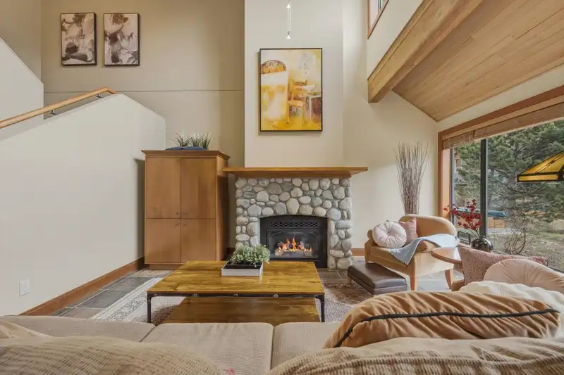 4824 CASABELLA CRESCENT - photo 4 of 35