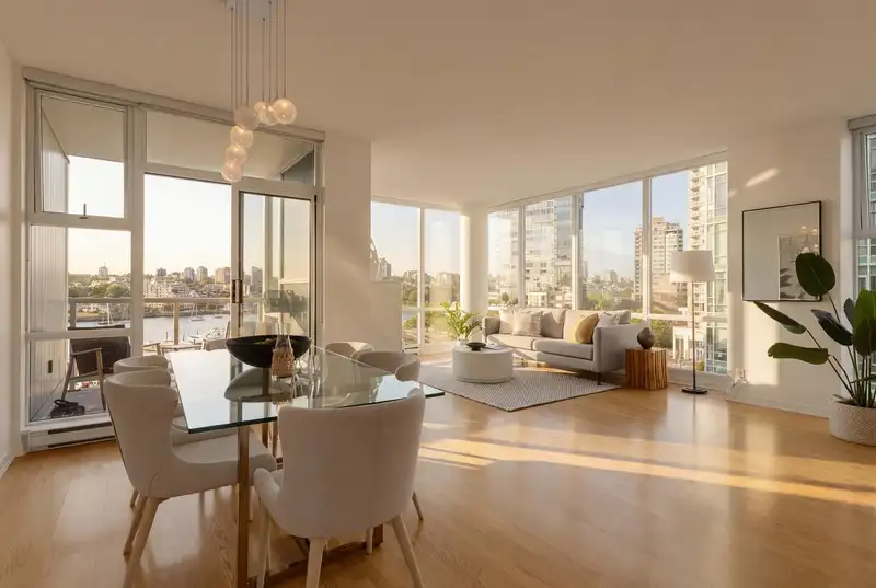 702 1099 MARINASIDE CRESCENT - photo 1 of 36