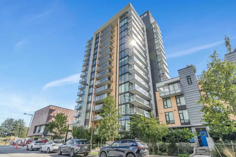 1404 1471 HUNTER STREET - photo 1 of 27