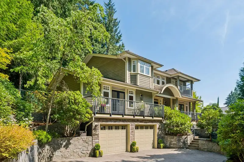 4904 CHALET PLACE - photo 1 of 40