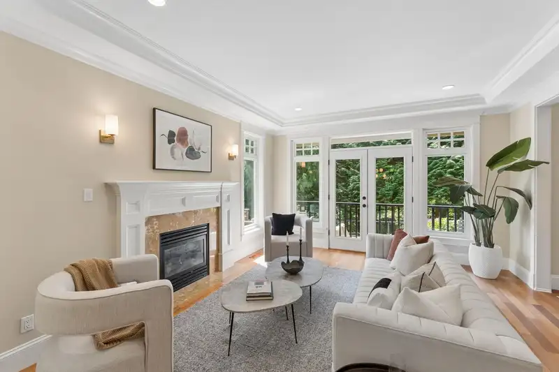 4904 CHALET PLACE - photo 4 of 40