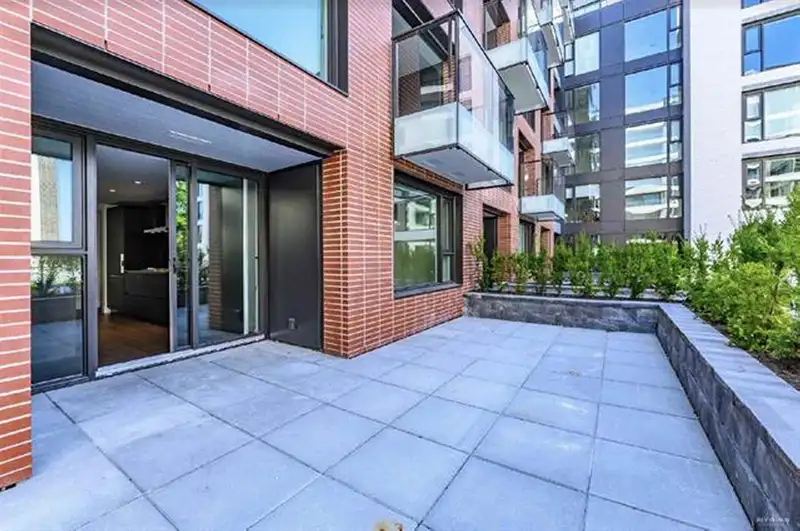203 1571 W 57TH AVENUE - photo 4 of 25