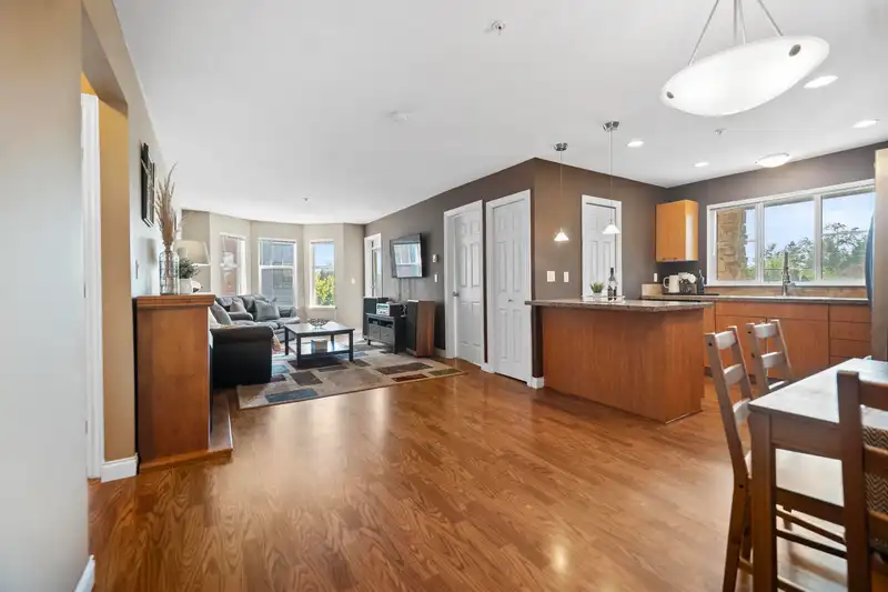 215 5438 198 STREET - photo 2 of 19