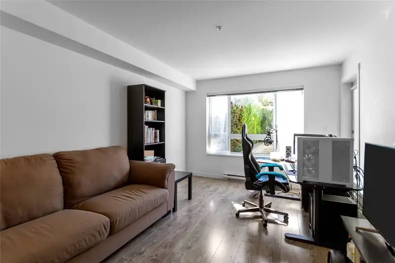 218 12339 STEVESTON HIGHWAY - photo 4 of 23