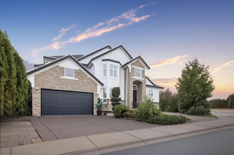 8450 168 STREET - photo 1 of 25