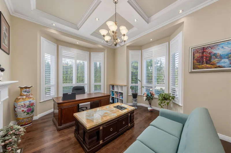 8450 168 STREET - photo 3 of 25