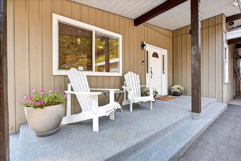 320 DARTMOOR DRIVE - photo 3 of 35