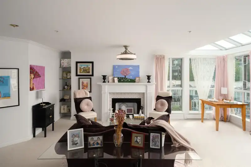 405 1502 ISLAND PARK WALK - photo 3 of 40