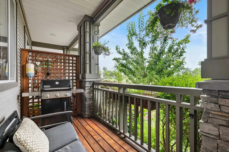 138 18701 66 AVENUE - photo 4 of 40