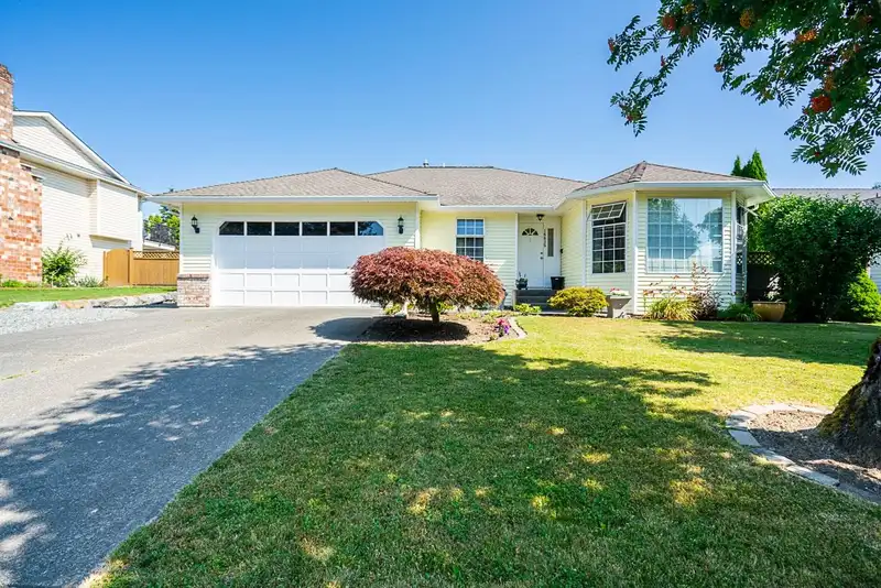 16635 79A AVENUE - photo 1 of 39