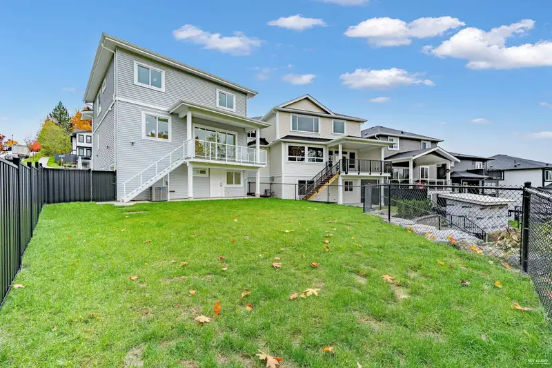13593 BIRDTAIL DRIVE - photo 4 of 19