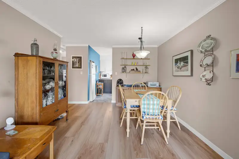 101 611 BLACKFORD STREET - photo 4 of 26