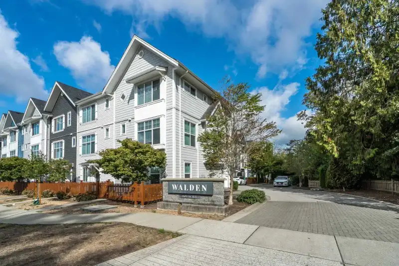 16 20451 84 STREET - photo 2 of 37