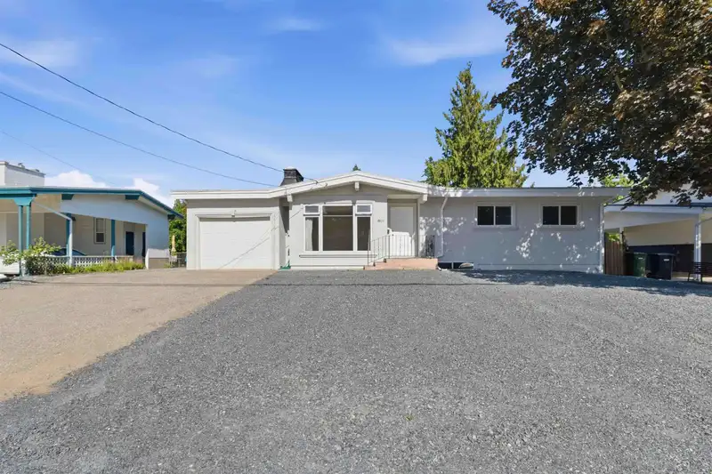 2326 BEAVER STREET - photo 1 of 34