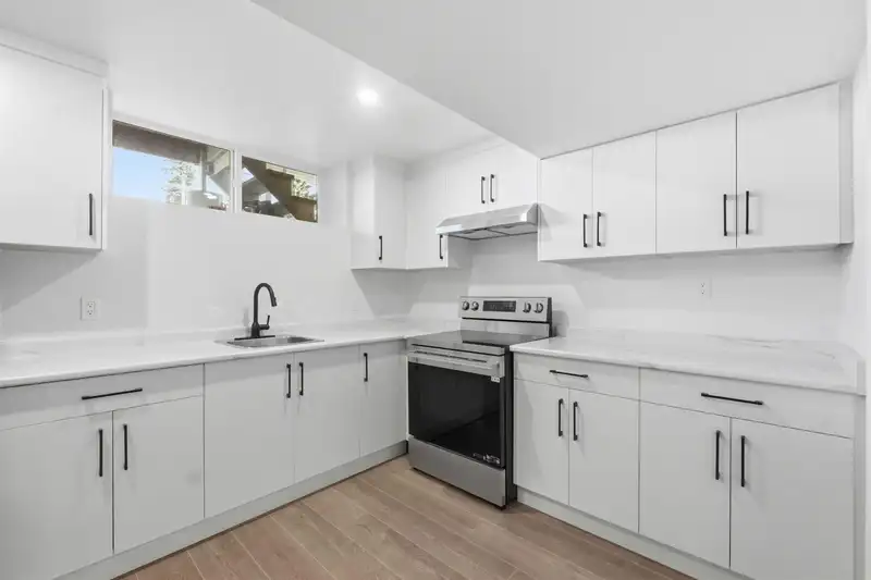 2326 BEAVER STREET - photo 4 of 34