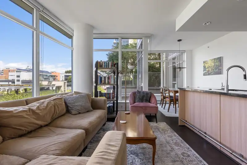 609 1708 COLUMBIA STREET - photo 1 of 26